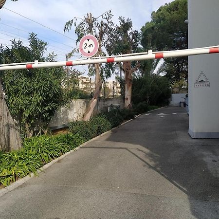 Grand Studio Neuf Face Port Et Plage, Parking Prive Golfe-Juan Ngoại thất bức ảnh