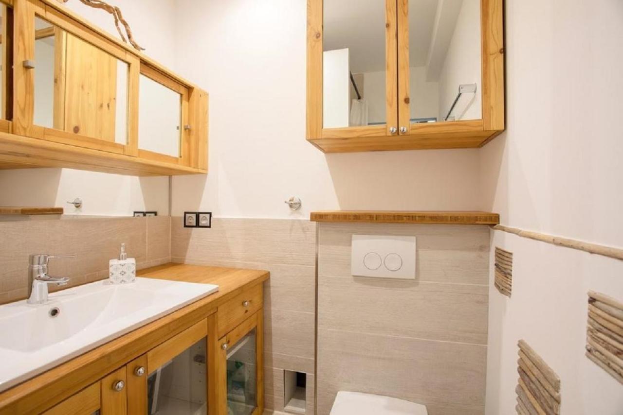 Grand Studio Neuf Face Port Et Plage, Parking Prive Golfe-Juan Ngoại thất bức ảnh